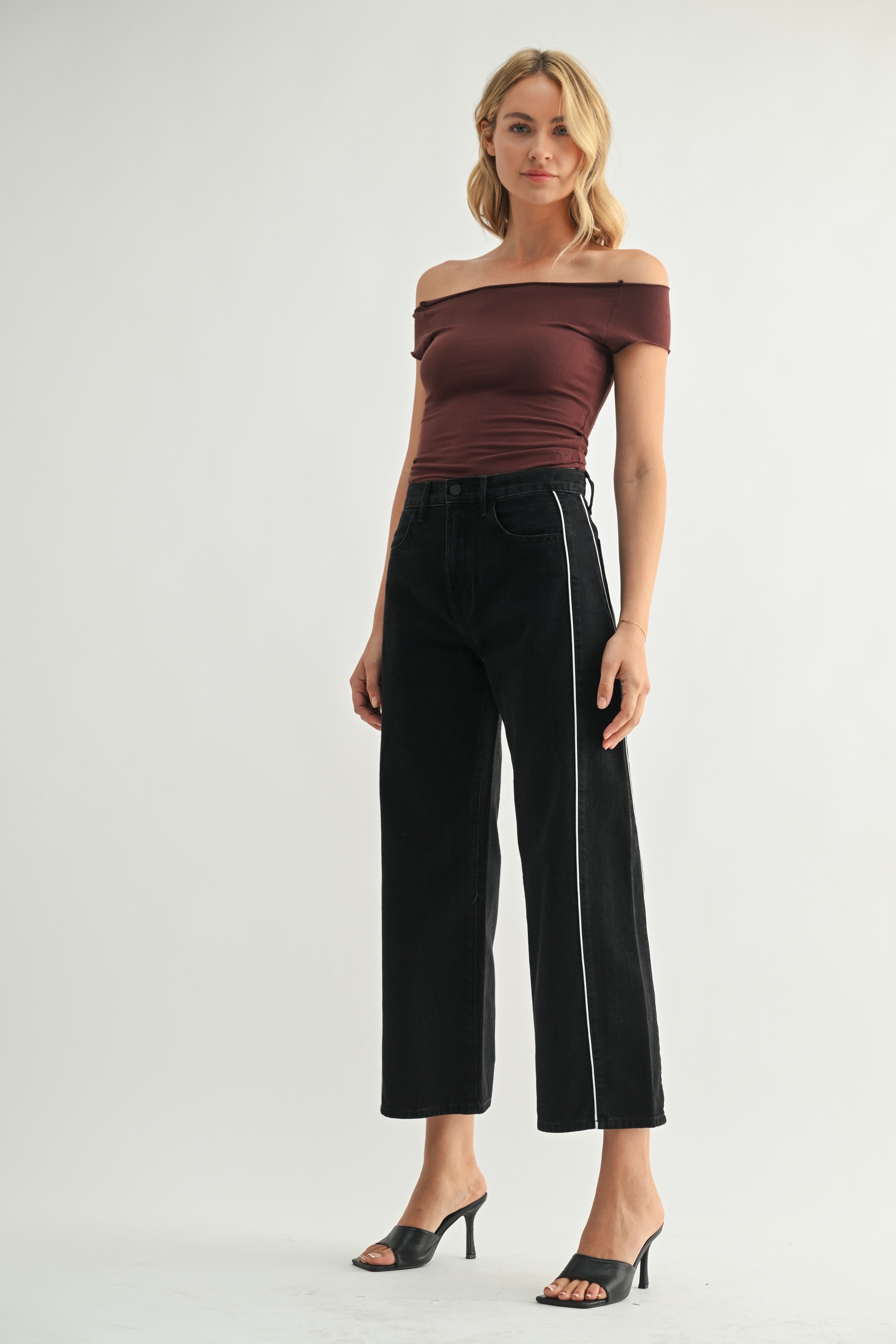 Black Barrel Jean Twist