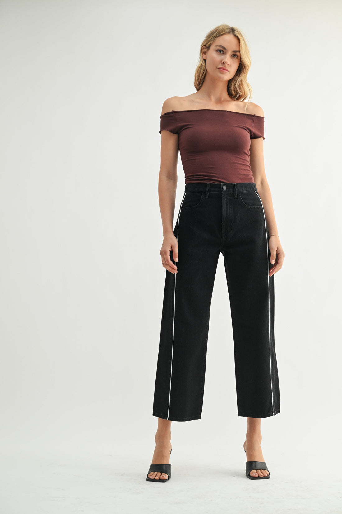 Black Barrel Jean Twist